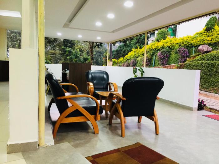 the cliff resort munnar