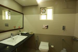 the cliff resort munnar