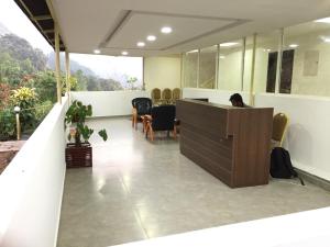 the cliff resort munnar