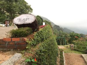 the cliff resort munnar