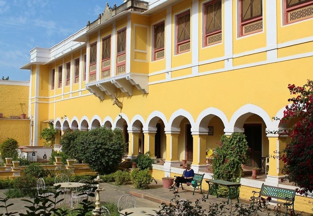 bhanwar vilas palace