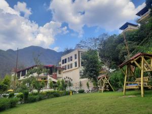 veda5 ayurveda and yoga retreat