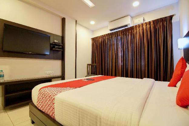 traders hotel
