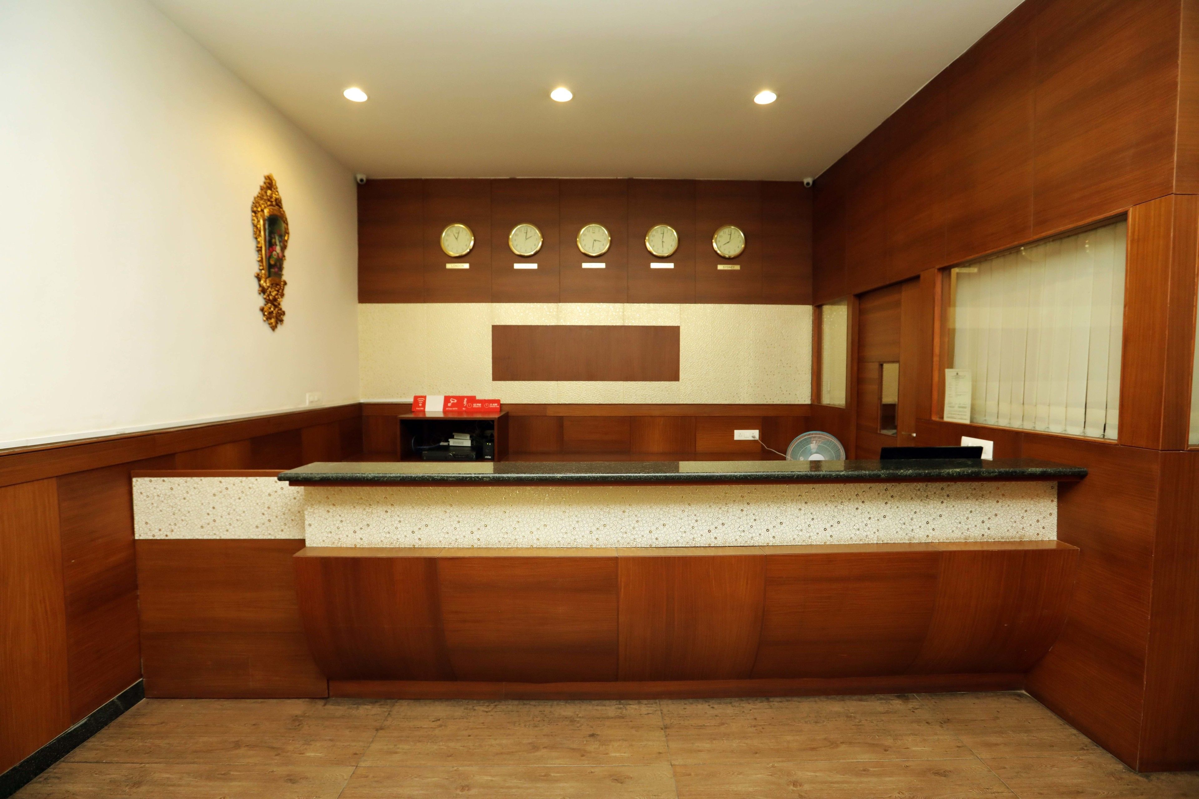 traders hotel