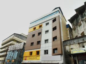 traders hotel