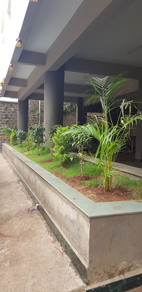 hotel bhagwati lodging