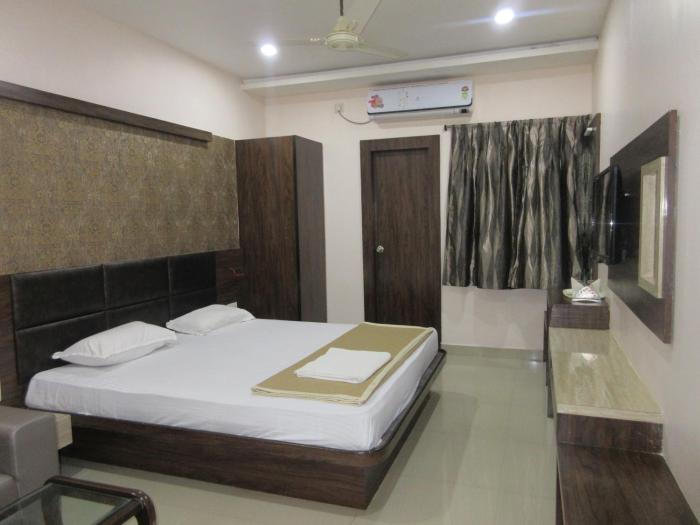 hotel saket heritage