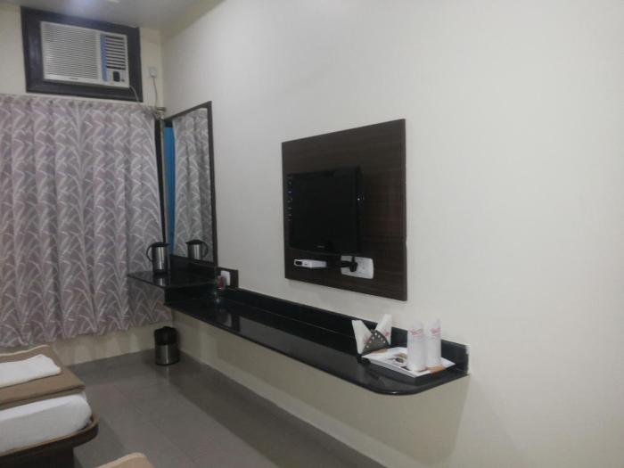 hotel saket heritage