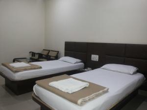 Hotel Saket Heritage,India>>Raigarh,3 star