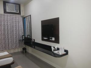 hotel saket heritage