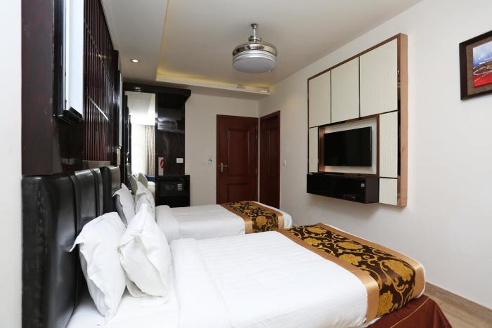 hotel new anand palace