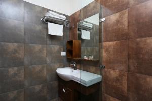 hotel new anand palace