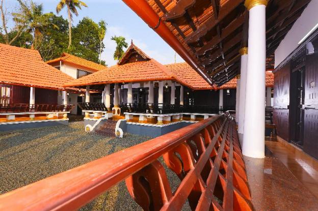 palmy lake resort