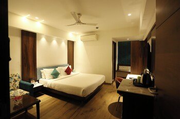 The Atithi Niwas,Vijay Nagar,2 star
