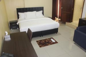 hotel everest rdc