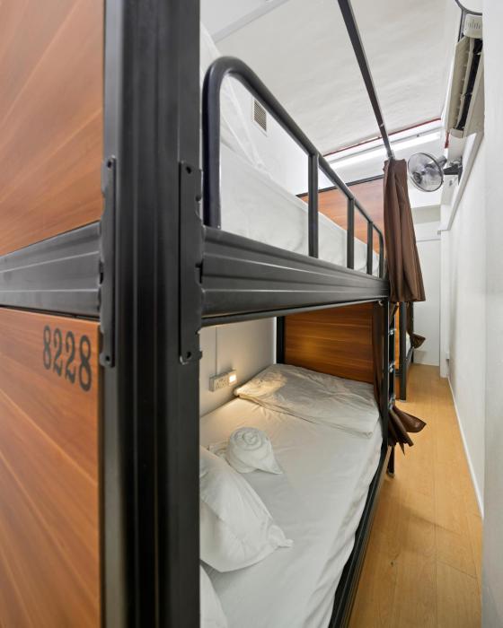 7 wonders hostel at upper dickson