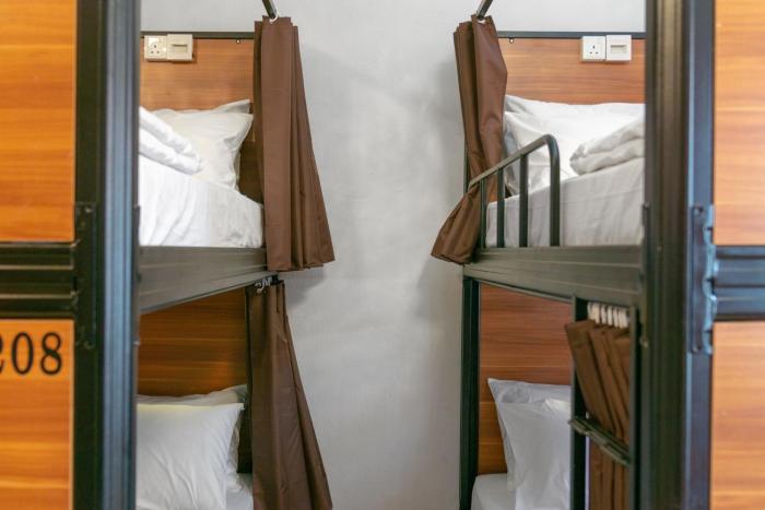 7 wonders hostel at upper dickson