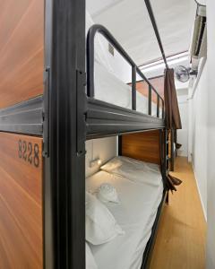 7 wonders hostel at upper dickson