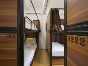 7 wonders hostel at upper dickson