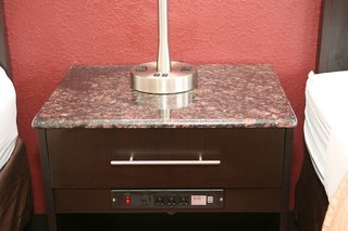 red roof inn and suites cave city