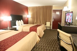 red roof inn and suites cave city