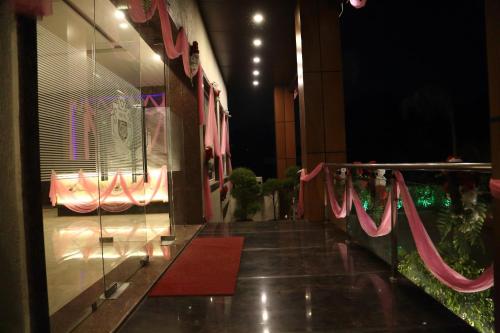 regal hotel and restaurant