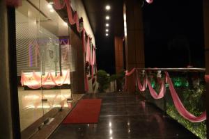 regal hotel and restaurant