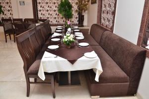 regal hotel and restaurant