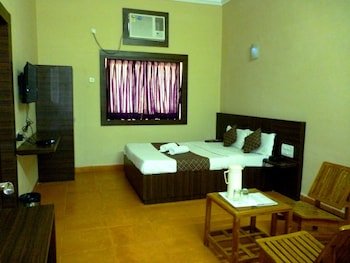 hotel empire gandhidham