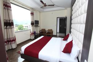 hotel trihari