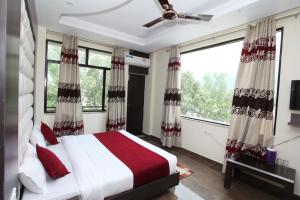 hotel trihari