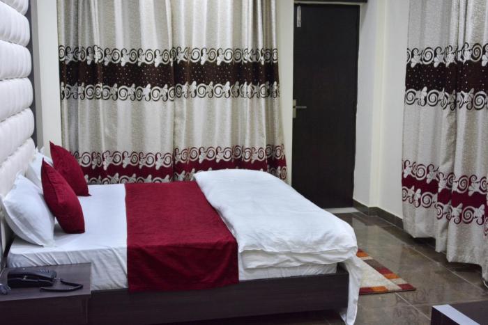 hotel trihari