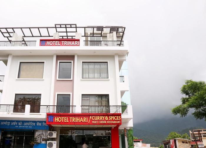 hotel trihari