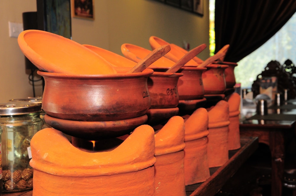 Hyders Park - The Business Hotel,Tanjore>>Solagampatti,0 star