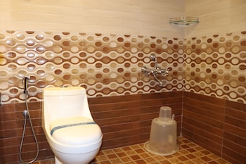 Hyders Park - The Business Hotel,Tanjore>>Solagampatti,0 star