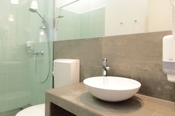 maverick hostel and ensuites