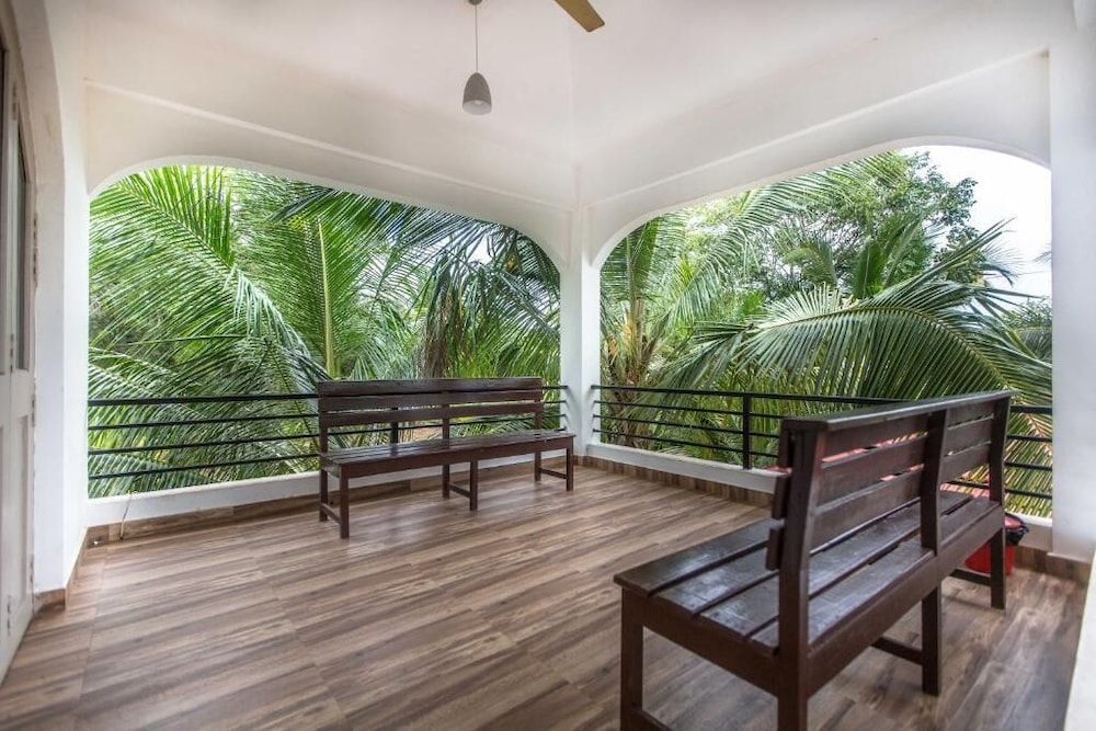 moustache goa cowork hostel