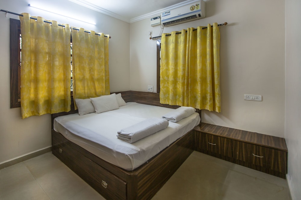 moustache goa cowork hostel