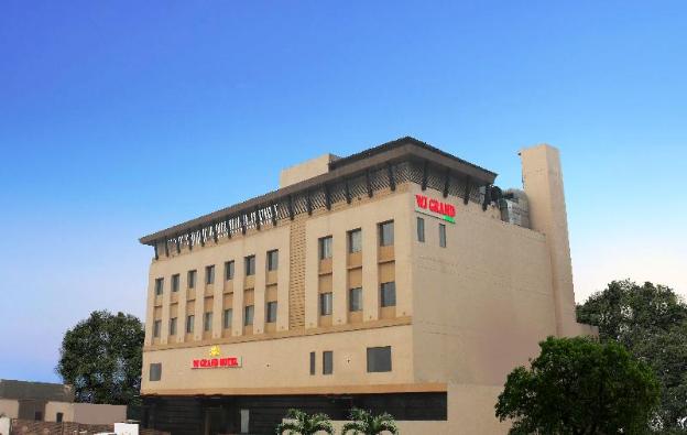 wj grand hotel