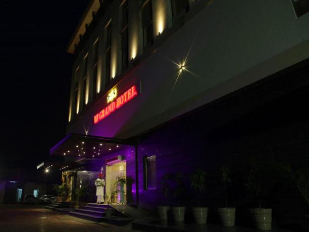 wj grand hotel