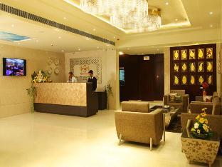 wj grand hotel