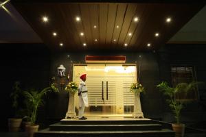 wj grand hotel
