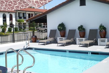 Travelodge By Wyndham Vallejo,Fairfield>>American Canyon,2 star