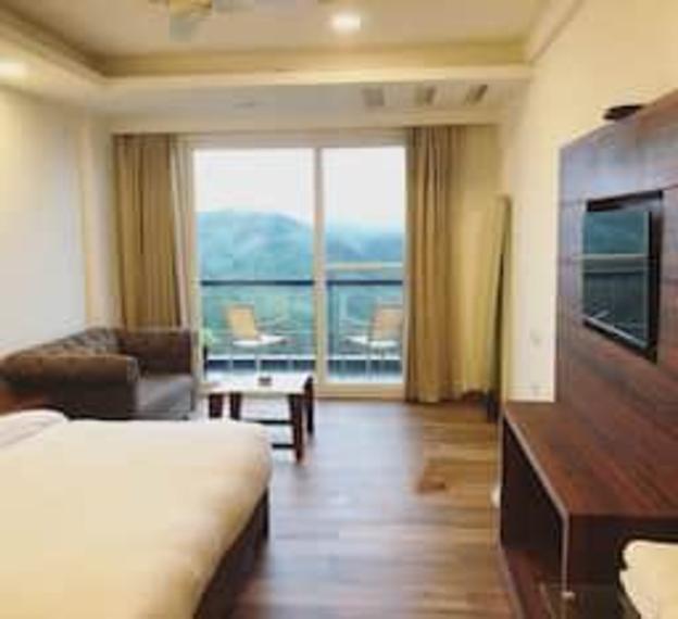 hotel chail residency