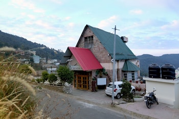 hotel chail residency