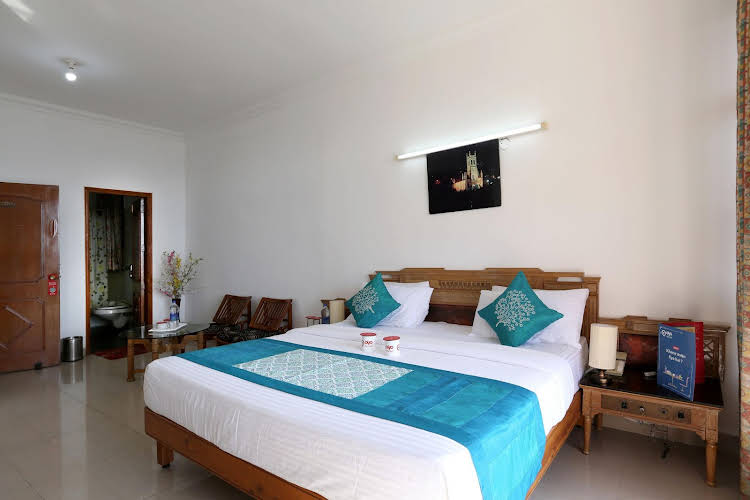 hotel chail residency
