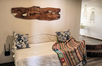 The Fat Mulberry Guesthouse,Near Fouriesburg Park,3.5 star
