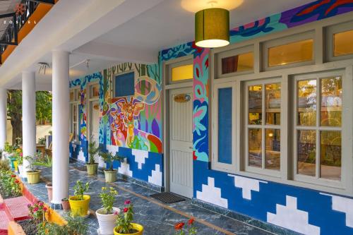 zostel manali old manali