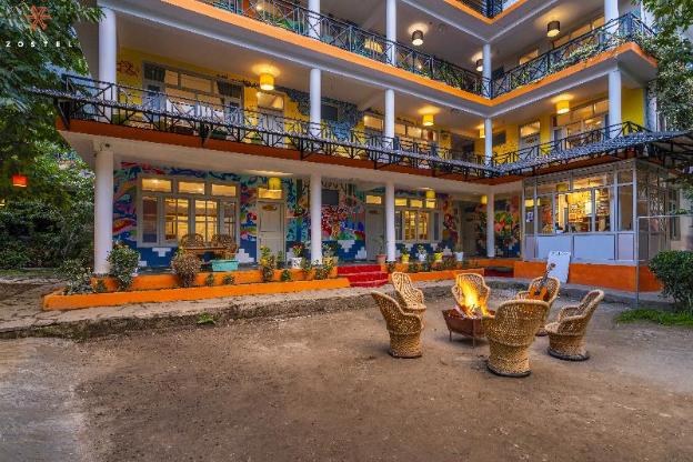 zostel manali old manali