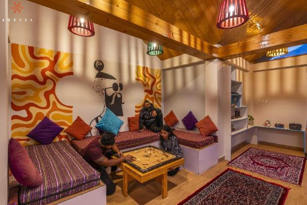 zostel manali old manali